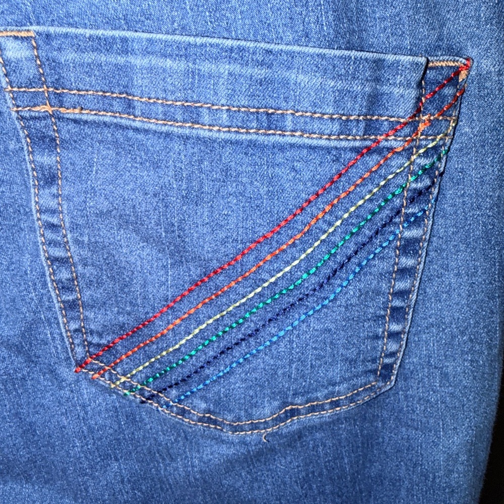 Forever 21 Blue Flare Jeans rainbow 🌈 pockets Size 30/30
